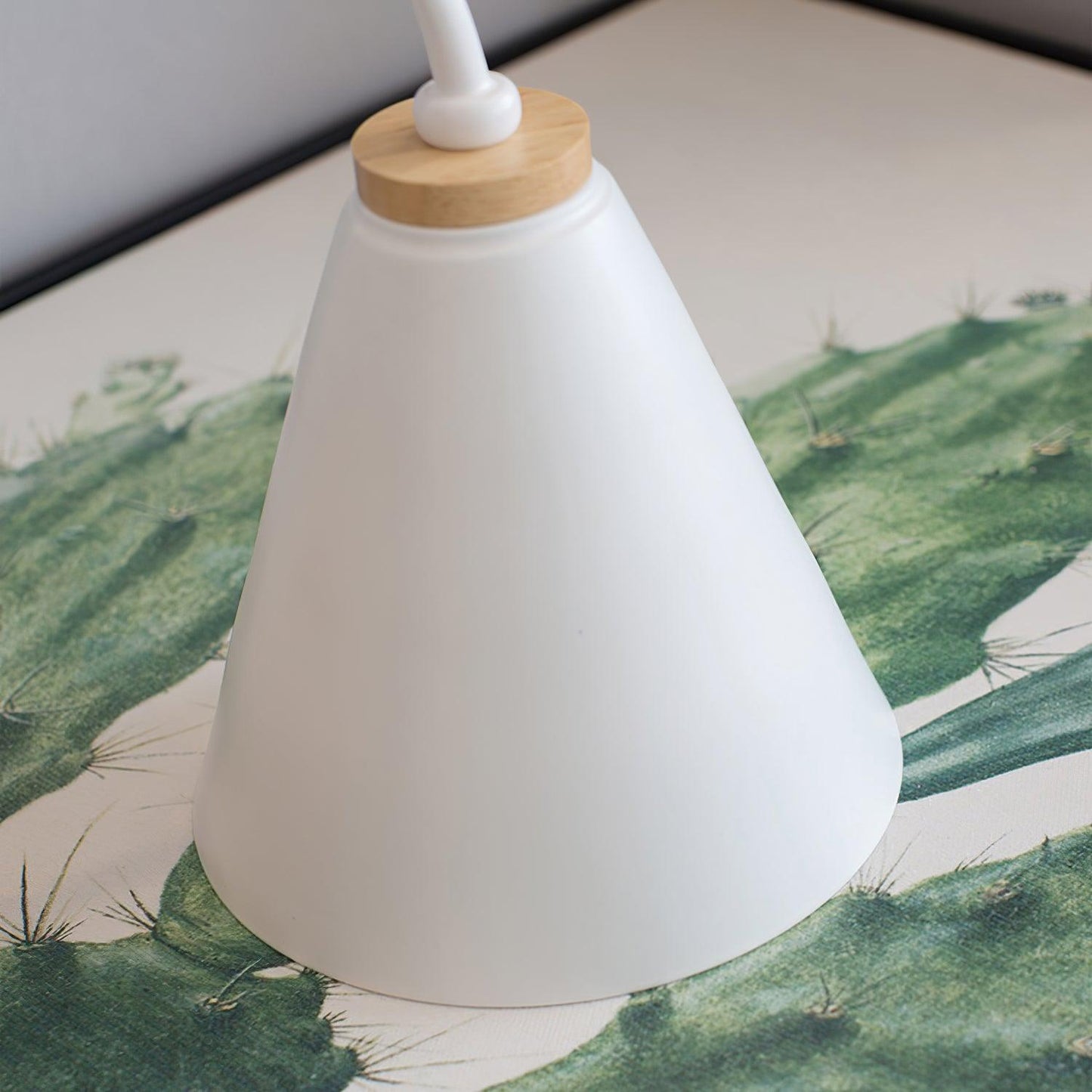 Kona Nordic Wall Lamp - Adjustable Brightness & Energy-Efficient LED