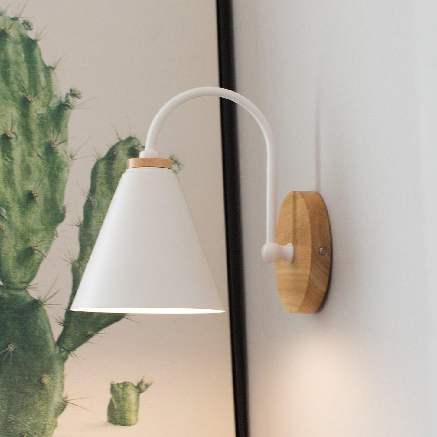 Kona Nordic Wall Lamp - Adjustable Brightness & Energy-Efficient LED