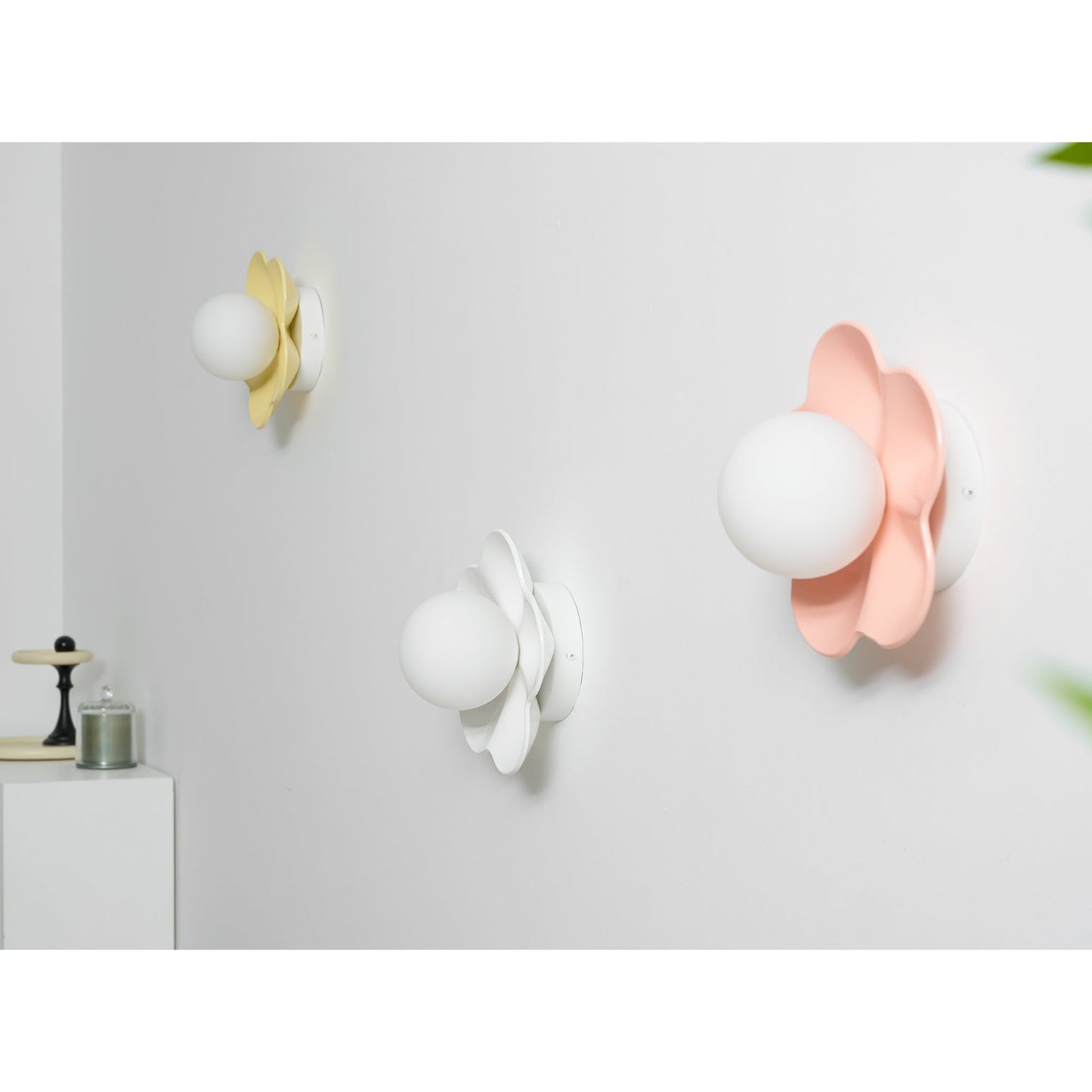 La Fleur Wall Lamp - Elegant Design with Adjustable Brightness & Energ