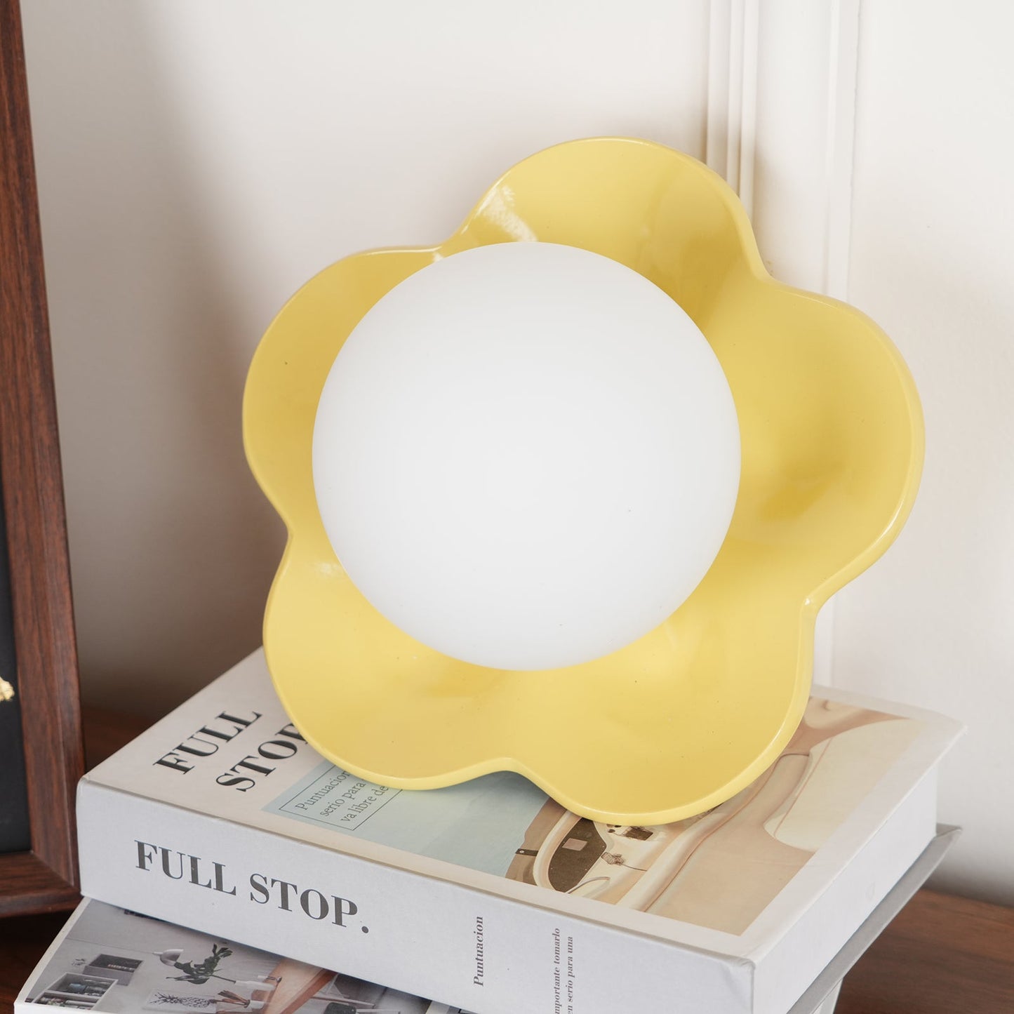 La Fleur Wall Lamp - Elegant Design with Adjustable Brightness & Energ