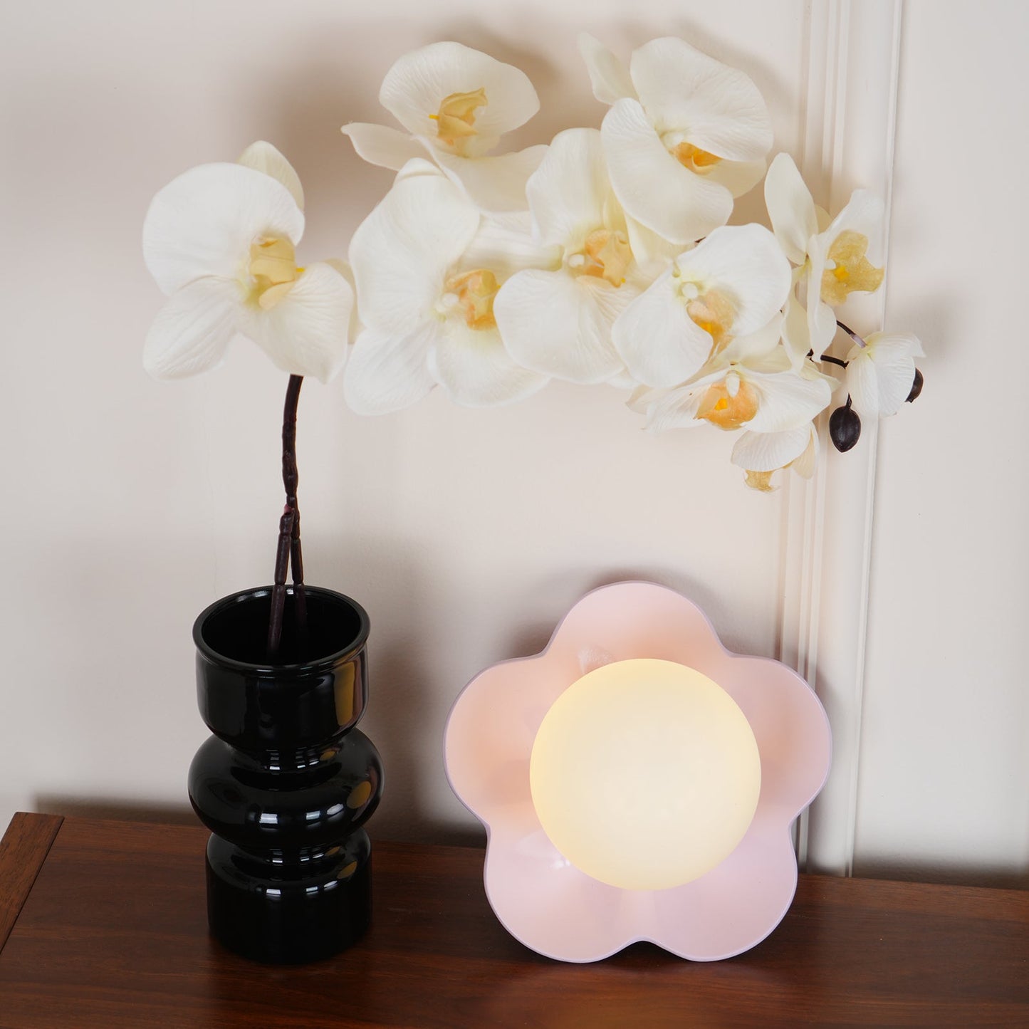 La Fleur Wall Lamp - Elegant Design with Adjustable Brightness & Energ