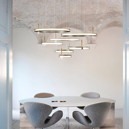 Labilis Crystal Chandelier - Elegant Lighting with Adjustable Brightne