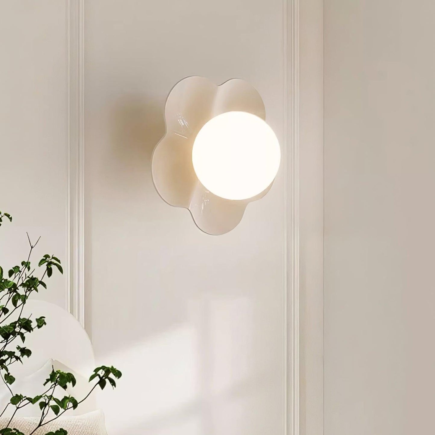 La Fleur Wall Lamp - Elegant Design with Adjustable Brightness & Energ