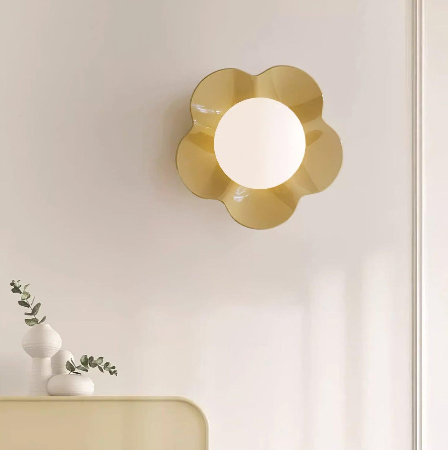 La Fleur Wall Lamp - Elegant Design with Adjustable Brightness & Energ