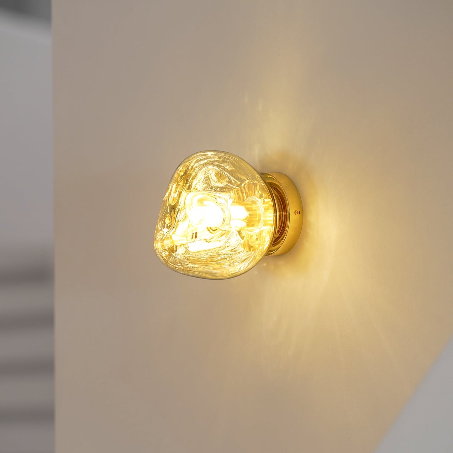 Lava Wall Lamp - Adjustable Brightness & Energy-Efficient LED Design