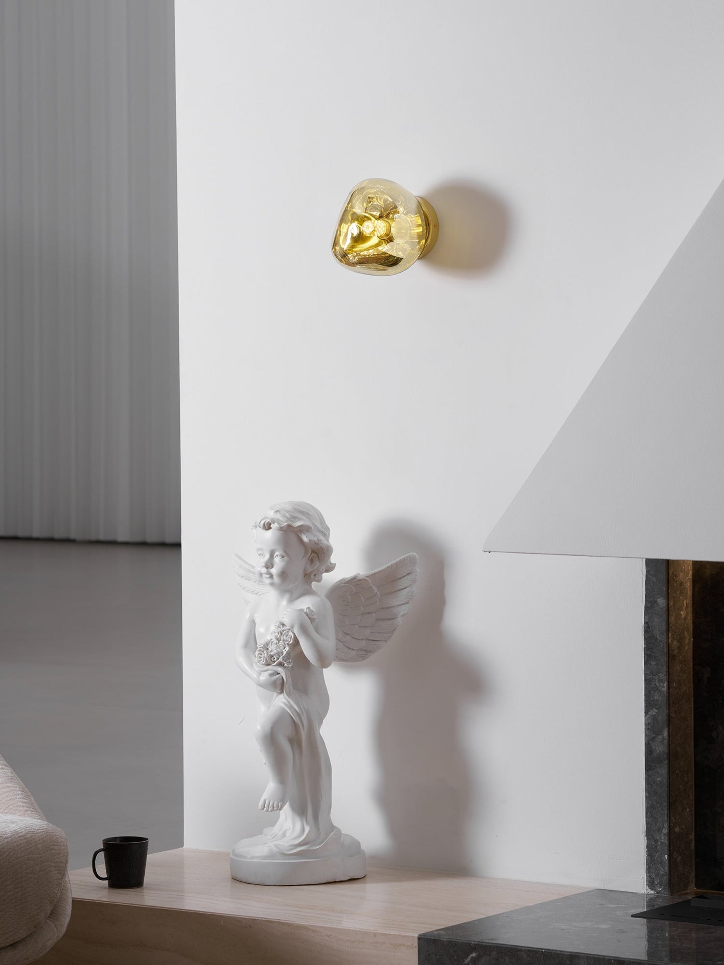 Lava Wall Lamp - Adjustable Brightness & Energy-Efficient LED Design