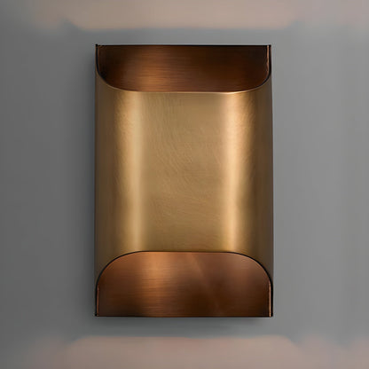 Leclerc Brass Wall Lamp - Elegant Design, Adjustable Light Direction