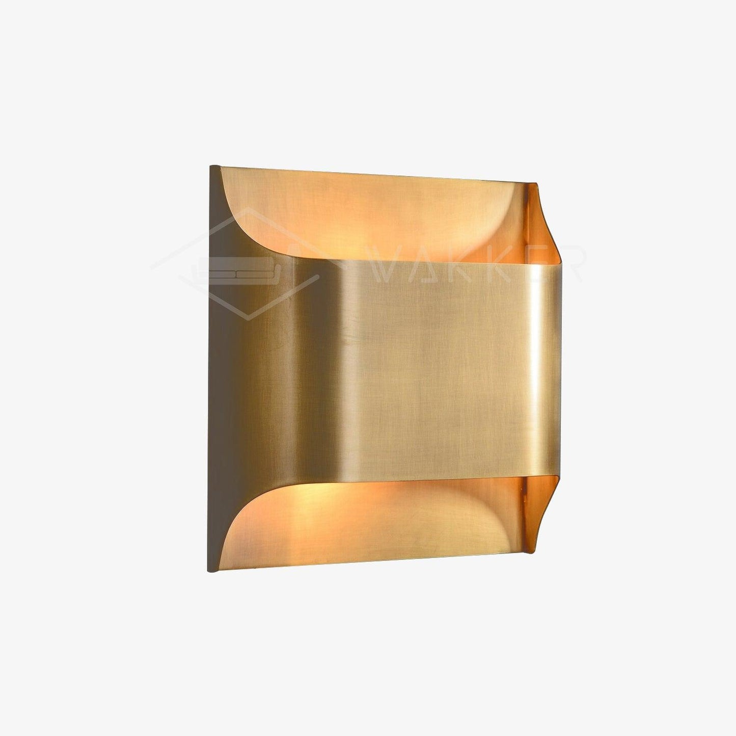 Leclerc Brass Wall Lamp - Elegant Design, Adjustable Light Direction