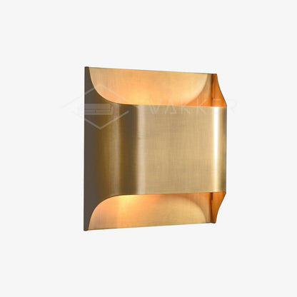 Leclerc Brass Wall Lamp - Elegant Design, Adjustable Light Direction
