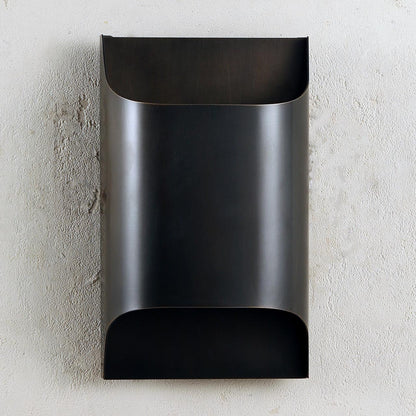 Leclerc Brass Wall Lamp - Elegant Design, Adjustable Light Direction