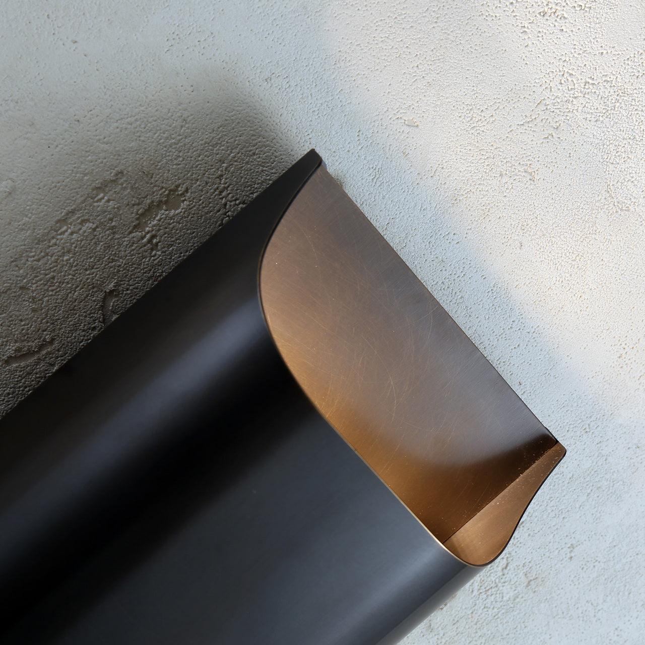 Leclerc Brass Wall Lamp - Elegant Design, Adjustable Light Direction