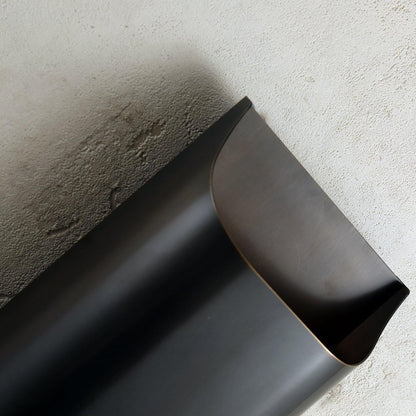 Leclerc Brass Wall Lamp - Elegant Design, Adjustable Light Direction