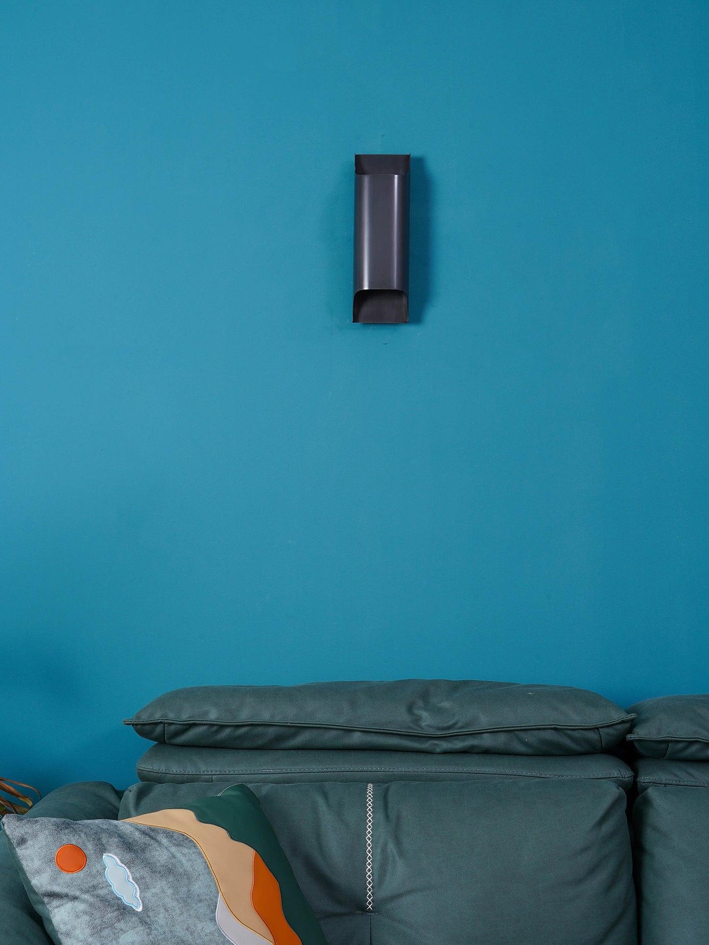 Leclerc Brass Wall Lamp - Elegant Design, Adjustable Light Direction