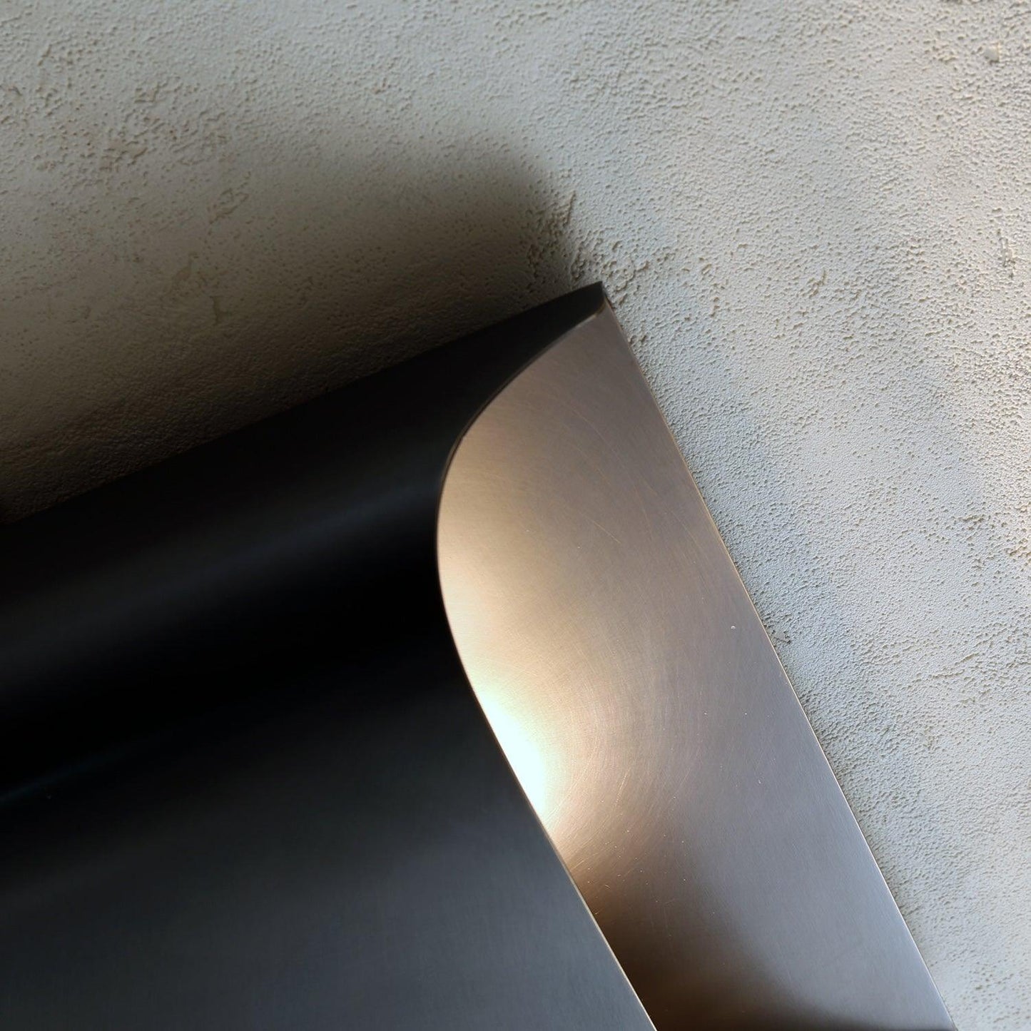 Leclerc Brass Wall Lamp - Elegant Design, Adjustable Light Direction