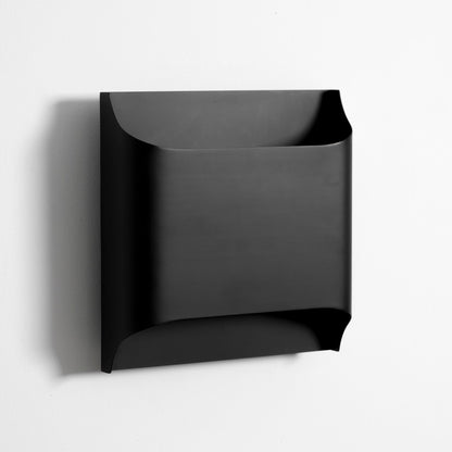 Leclerc Brass Wall Lamp - Elegant Design, Adjustable Light Direction