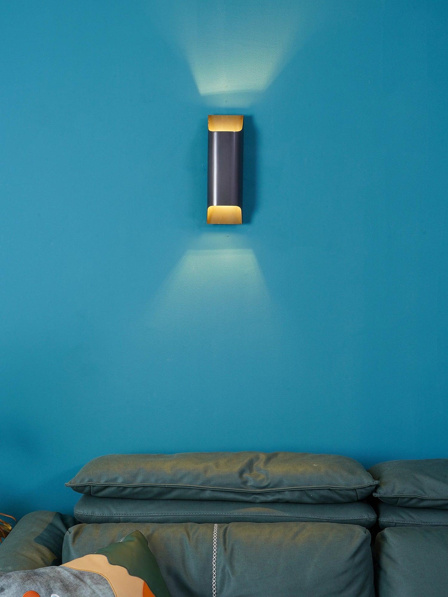 Leclerc Brass Wall Lamp - Elegant Design, Adjustable Light Direction