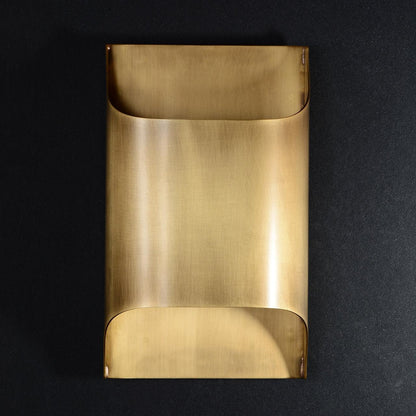Leclerc Brass Wall Lamp - Elegant Design, Adjustable Light Direction
