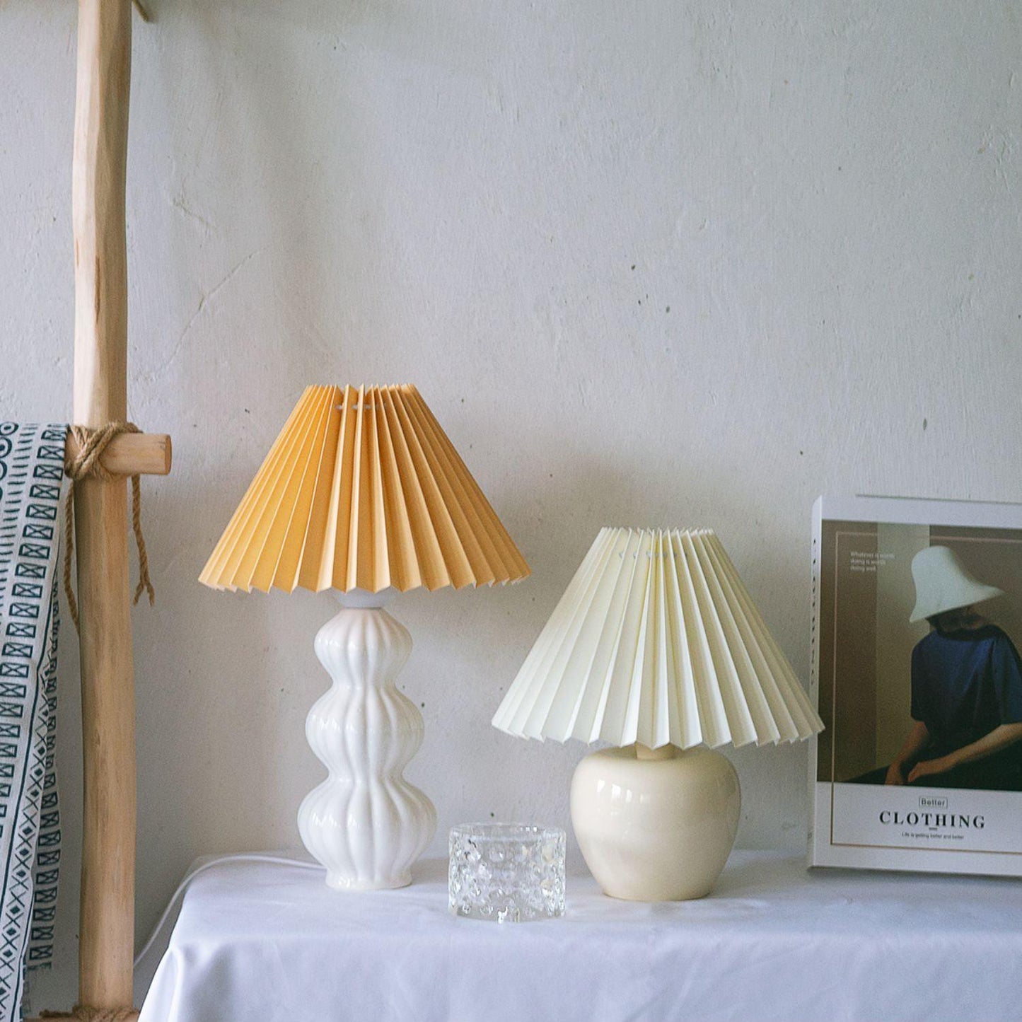 Leo Table Lamp - Adjustable Brightness & Energy-Efficient LED Design