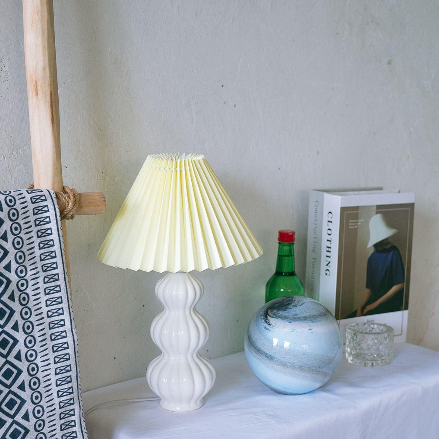 Leo Table Lamp - Adjustable Brightness & Energy-Efficient LED Design