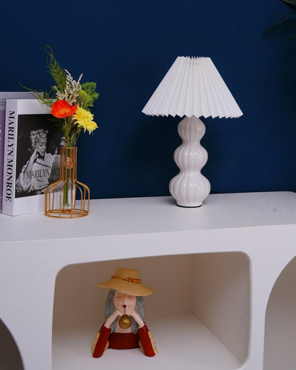 Leo Table Lamp - Adjustable Brightness & Energy-Efficient LED Design