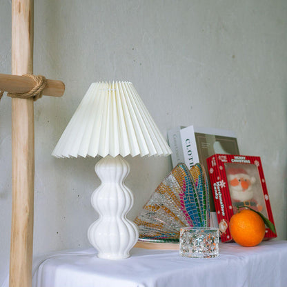 Leo Table Lamp - Adjustable Brightness & Energy-Efficient LED Design