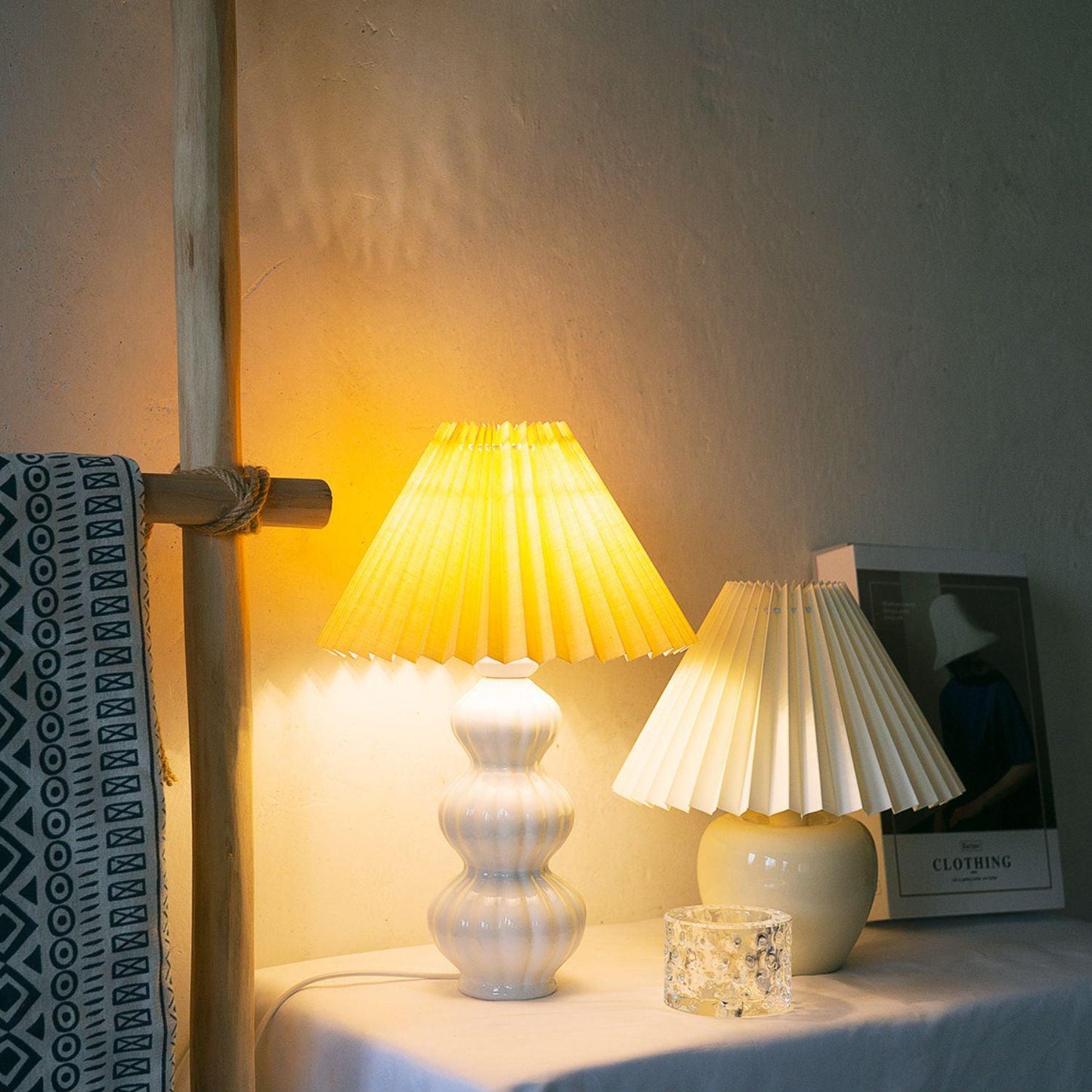 Leo Table Lamp - Adjustable Brightness & Energy-Efficient LED Design