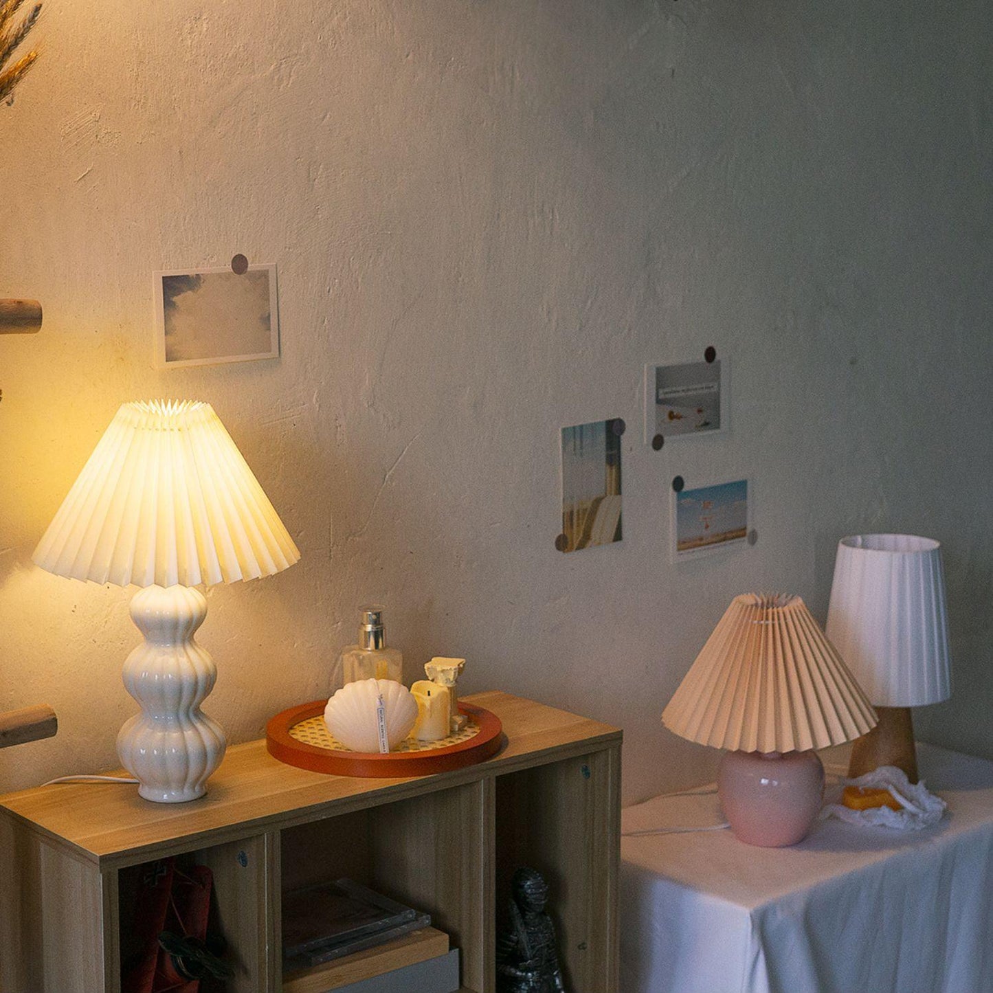 Leo Table Lamp - Adjustable Brightness & Energy-Efficient LED Design