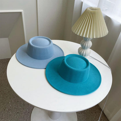 Leo Table Lamp - Adjustable Brightness & Energy-Efficient LED Design