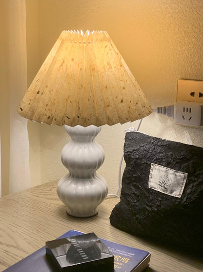 Leo Table Lamp - Adjustable Brightness & Energy-Efficient LED Design