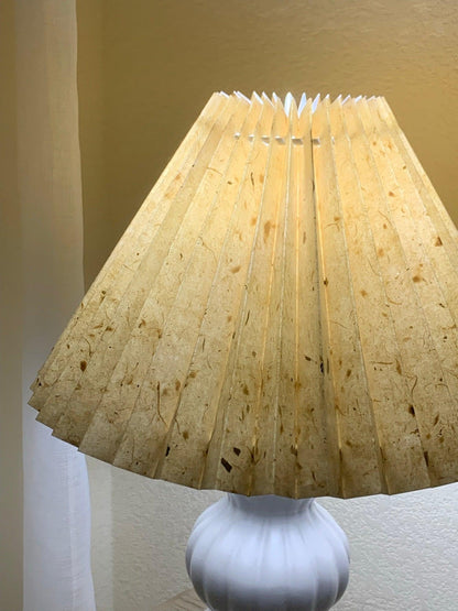 Leo Table Lamp - Adjustable Brightness & Energy-Efficient LED Design