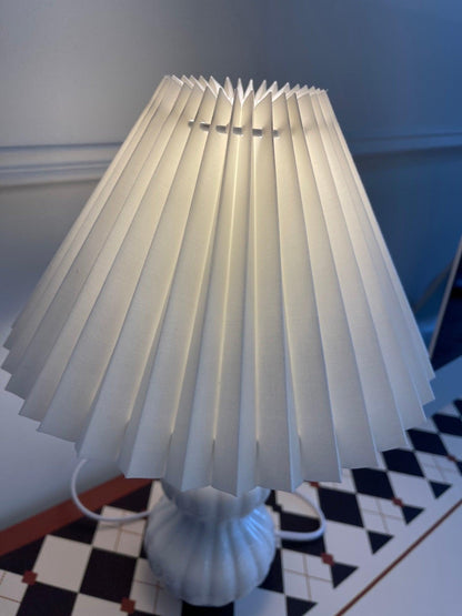 Leo Table Lamp - Adjustable Brightness & Energy-Efficient LED Design