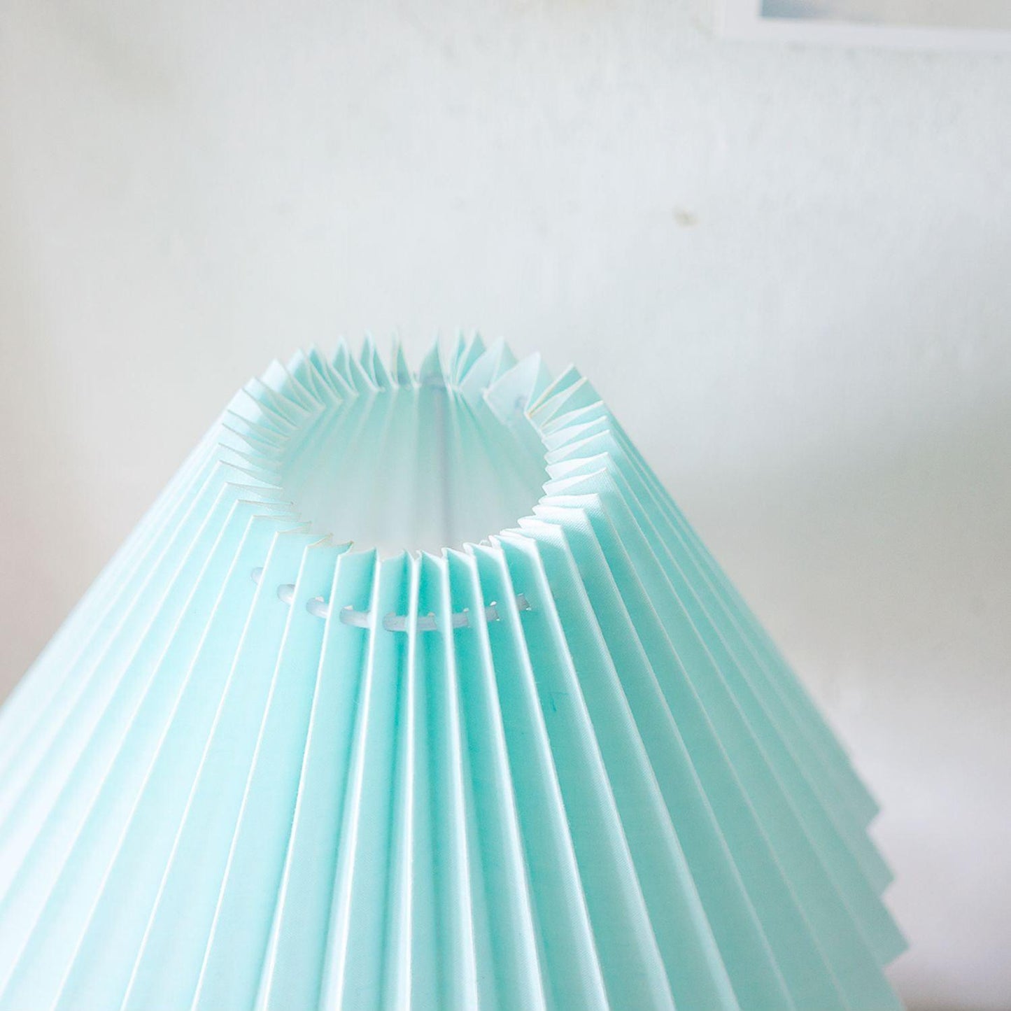 Leo Table Lamp - Adjustable Brightness & Energy-Efficient LED Design