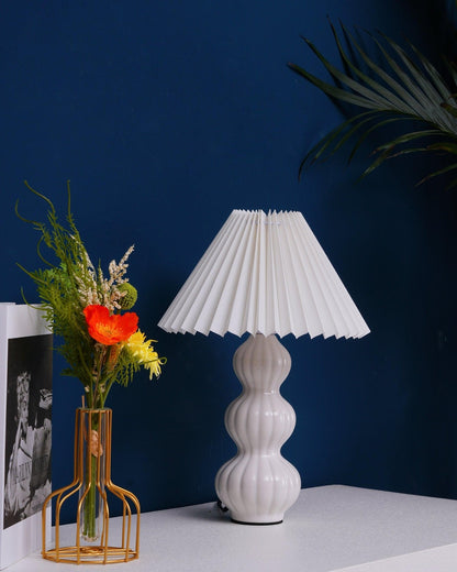 Leo Table Lamp - Adjustable Brightness & Energy-Efficient LED Design