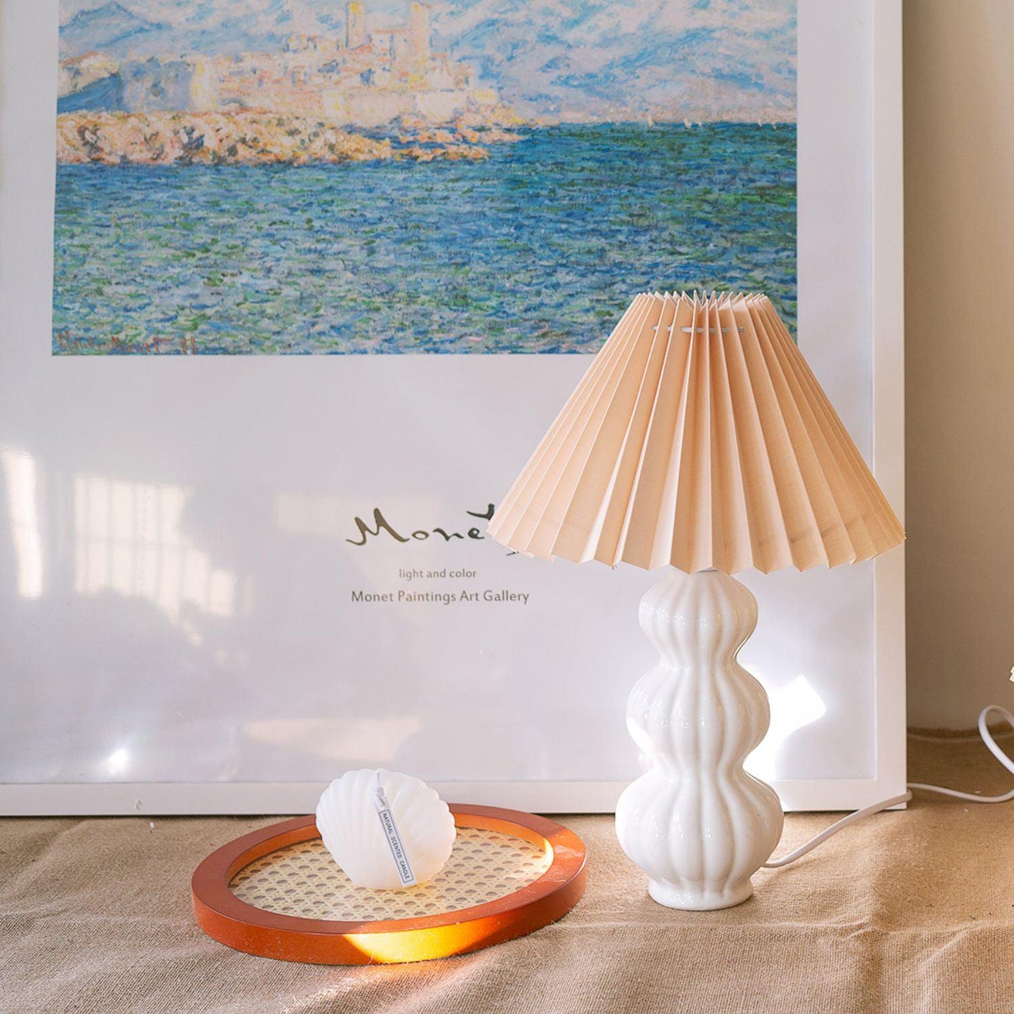 Leo Table Lamp - Adjustable Brightness & Energy-Efficient LED Design