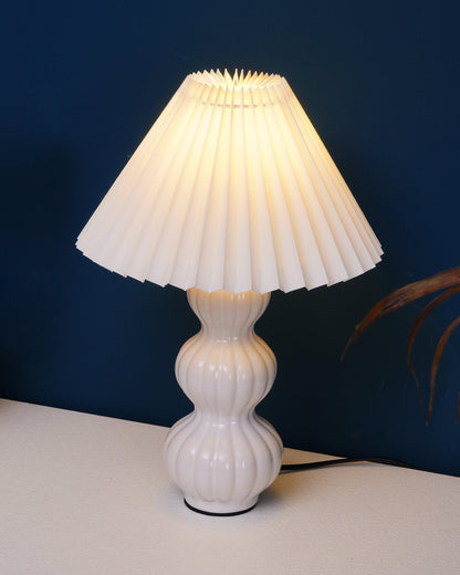 Leo Table Lamp - Adjustable Brightness & Energy-Efficient LED Design