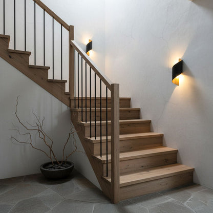 Lila Wall Lamp - Modern Design with Adjustable Brightness and Energy E