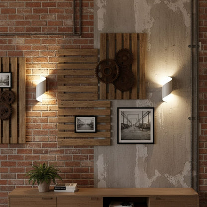 Lila Wall Lamp - Modern Design with Adjustable Brightness and Energy E
