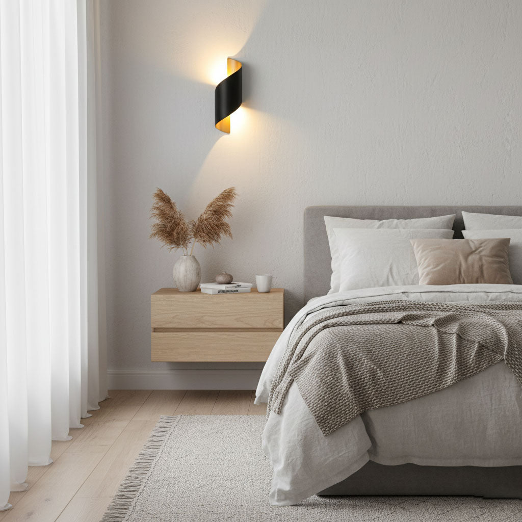 Lila Wall Lamp - Modern Design with Adjustable Brightness and Energy E
