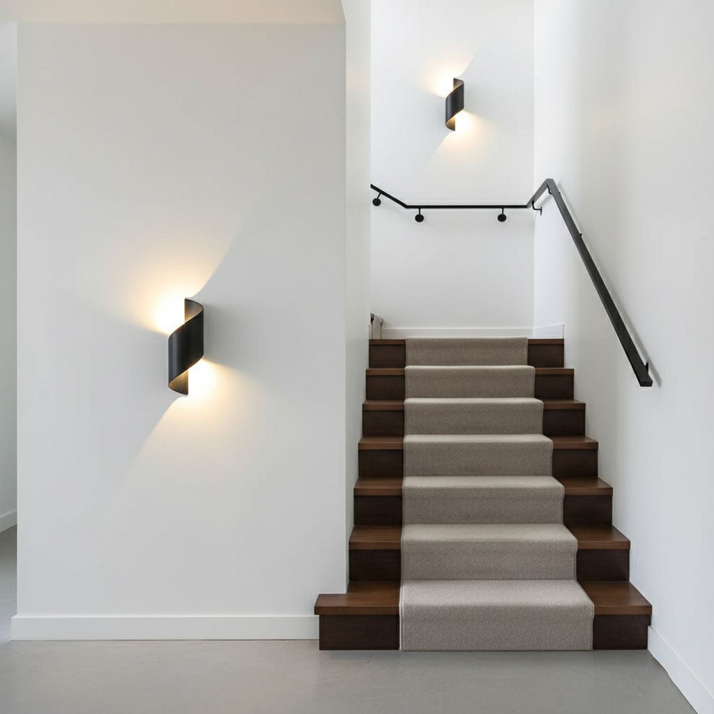 Lila Wall Lamp - Modern Design with Adjustable Brightness and Energy E
