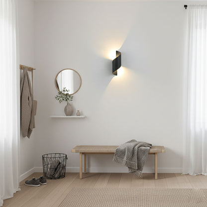 Lila Wall Lamp - Modern Design with Adjustable Brightness and Energy E