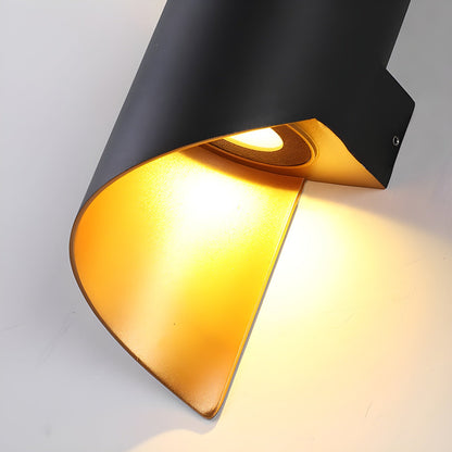 Lila Wall Lamp - Modern Design with Adjustable Brightness and Energy E