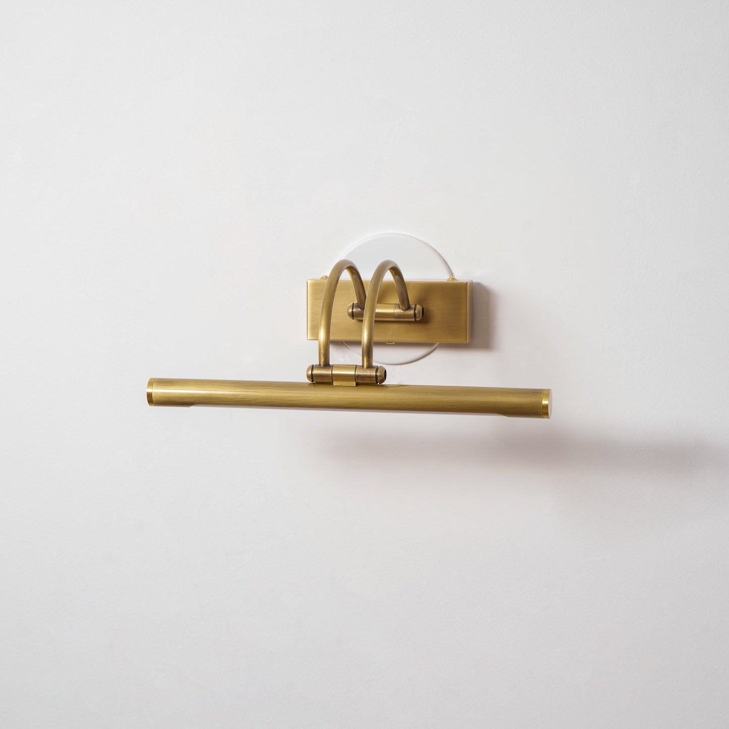 Sleek Linear Vanity Wall Light - Energy-Efficient & Adjustable Brightn