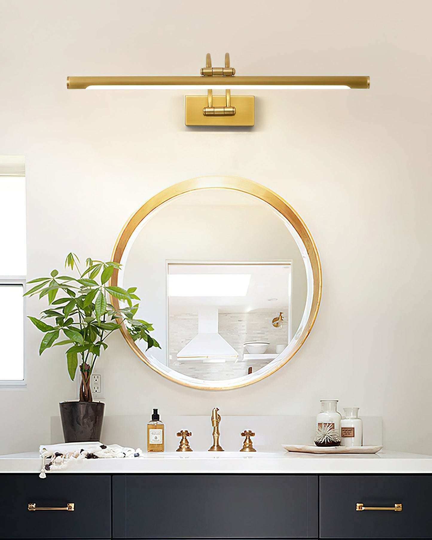 Sleek Linear Vanity Wall Light - Energy-Efficient & Adjustable Brightn