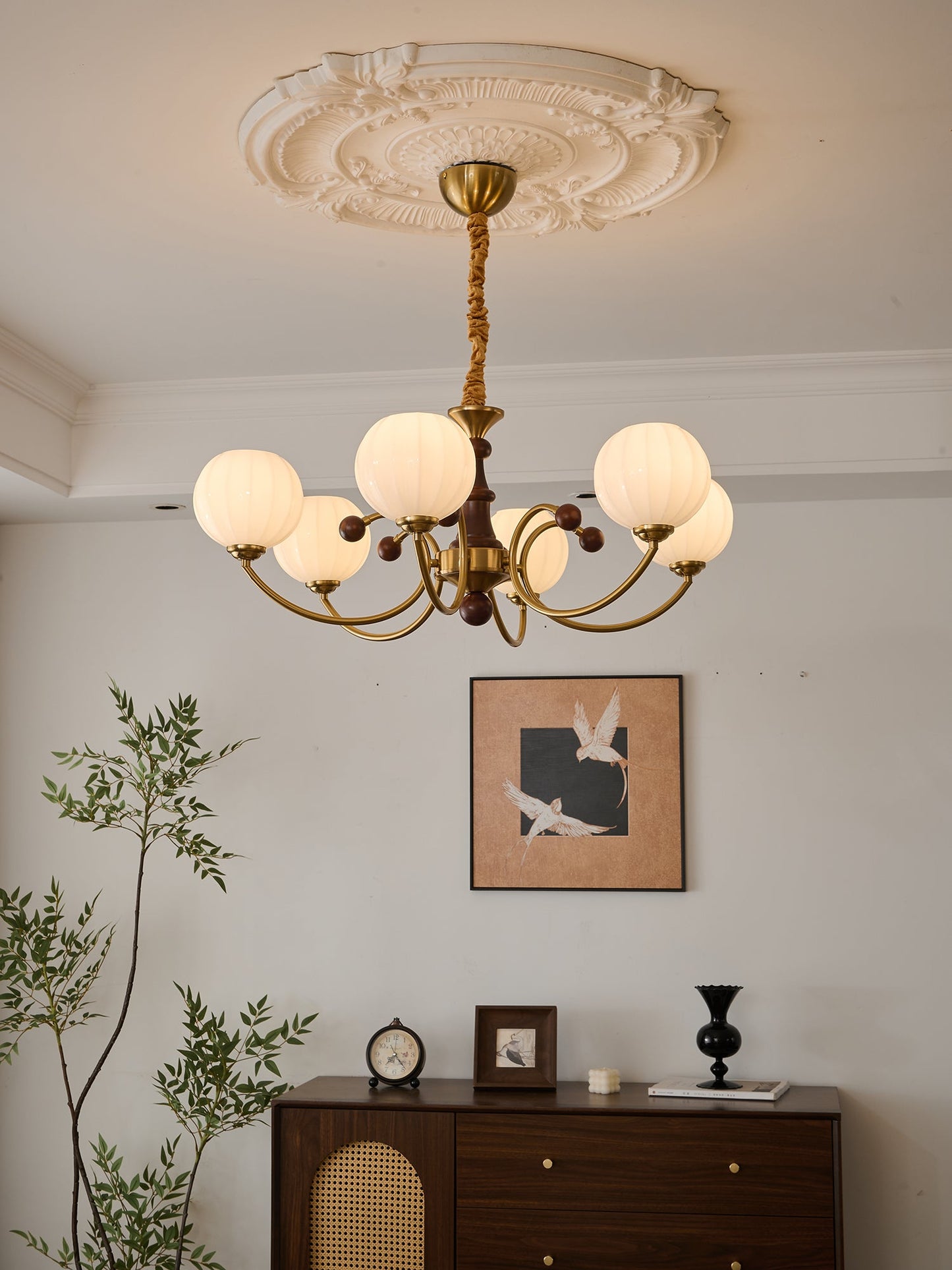 Livia Chandelier - Elegant Design with Dimmable LED Lighting