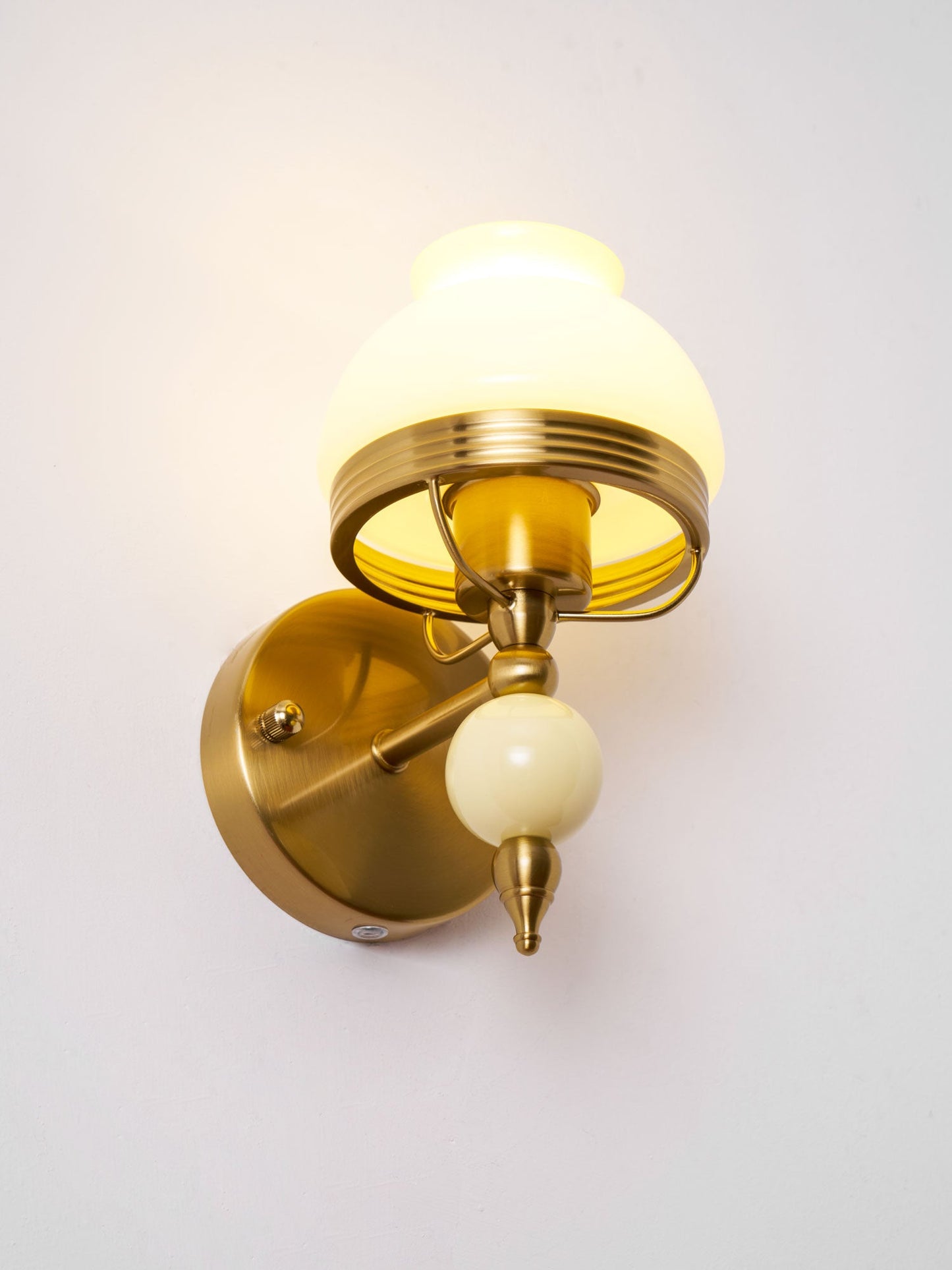 Loa Glass Wall Lamp - Elegant Design with Adjustable Brightness