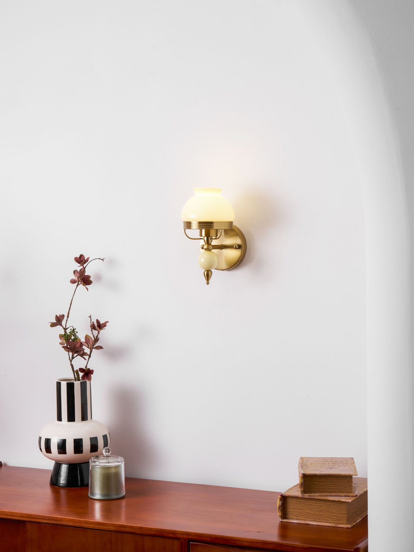 Loa Glass Wall Lamp - Elegant Design with Adjustable Brightness