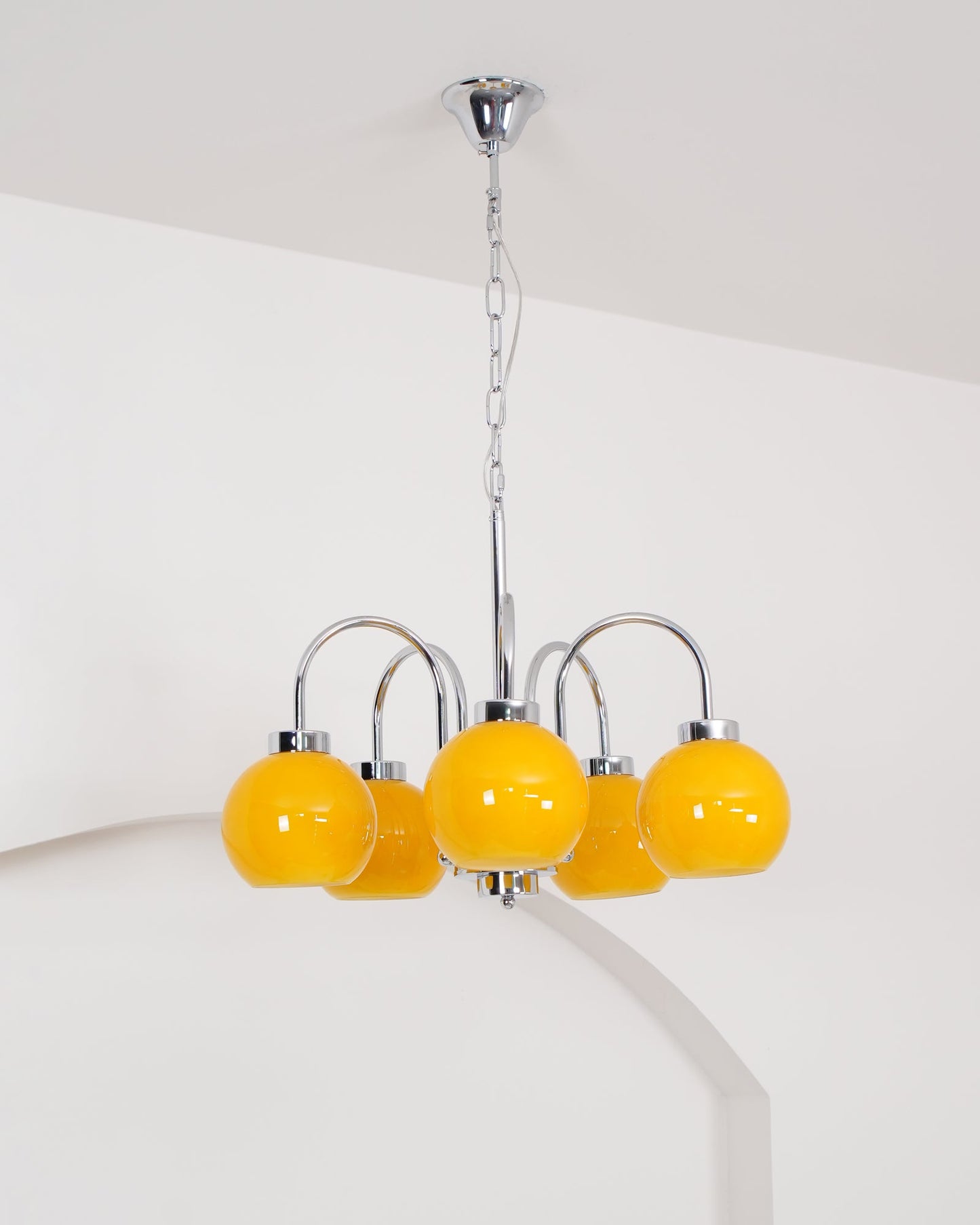 Loa Chandeliers - Elegant Lighting Fixture with Adjustable Brightness