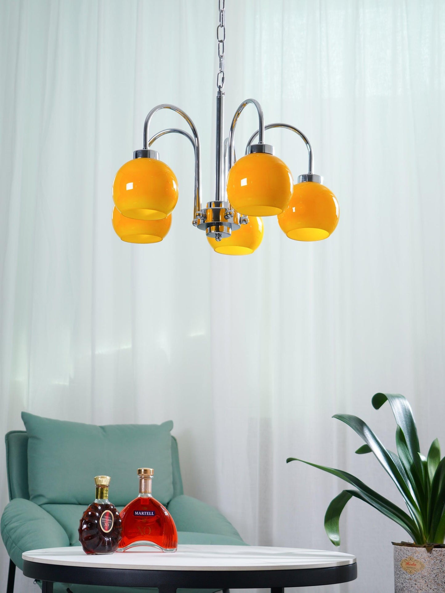 Loa Chandeliers - Elegant Lighting Fixture with Adjustable Brightness