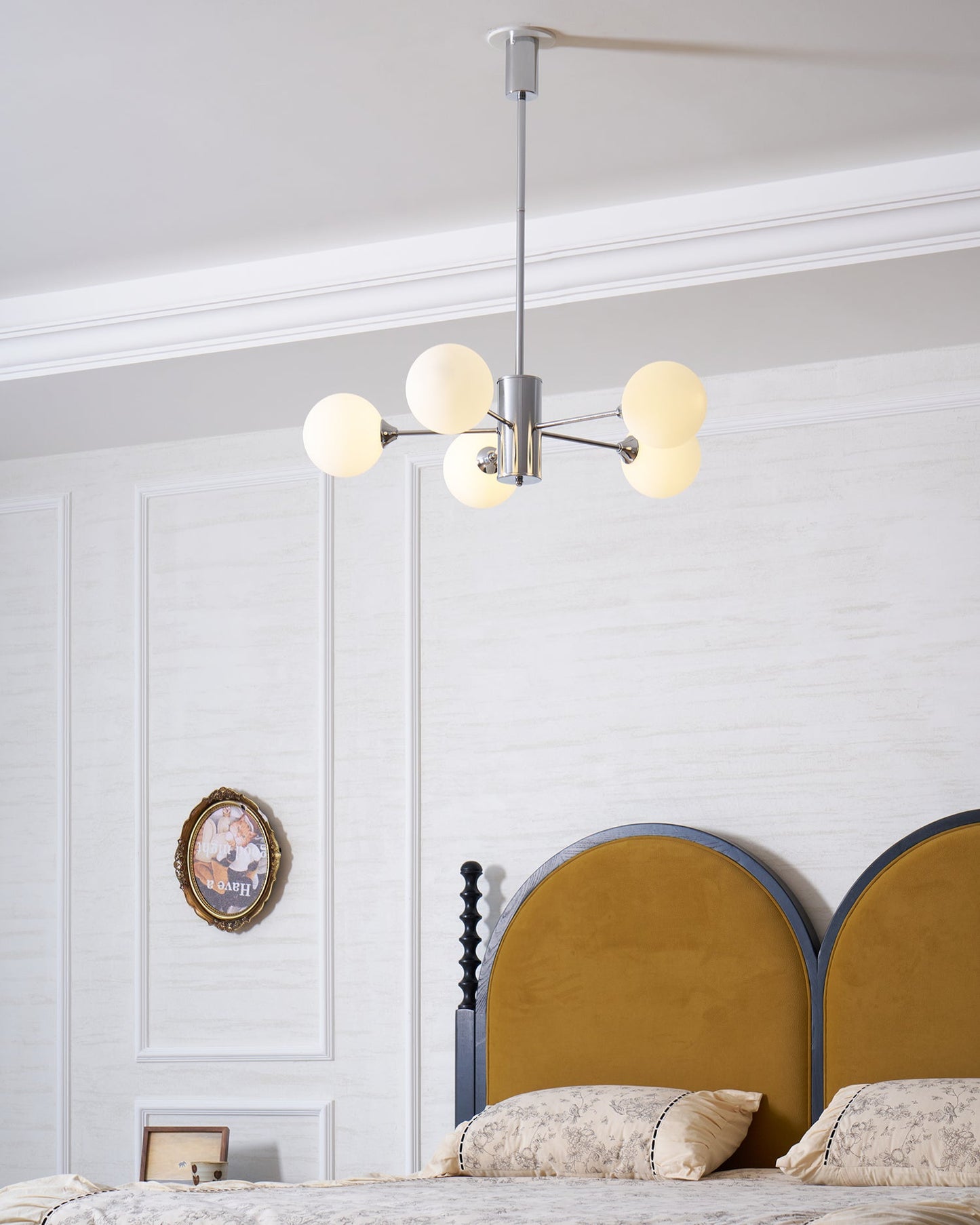 Lola Chandelier - Elegant Lighting Fixture with Adjustable Brightness