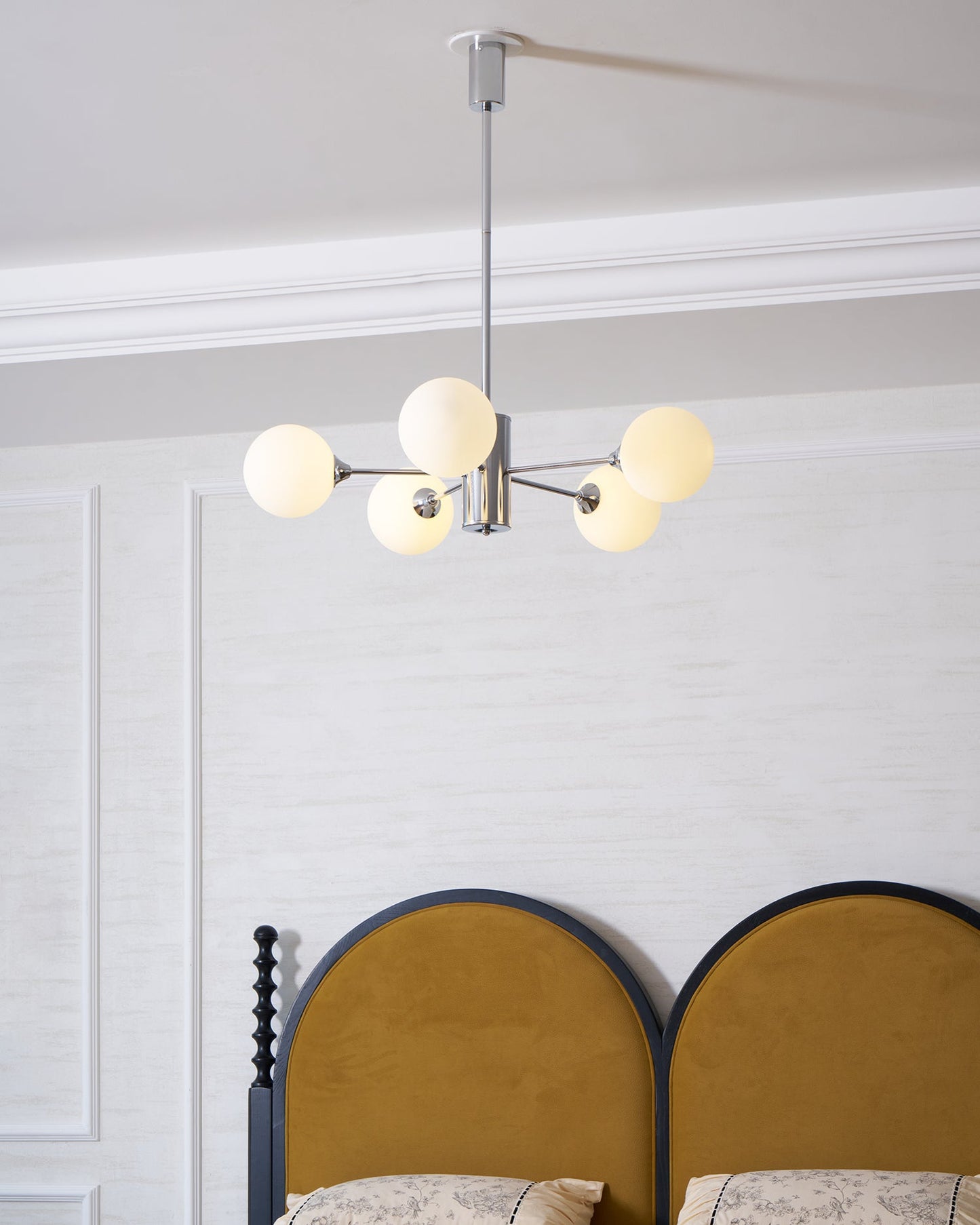 Lola Chandelier - Elegant Lighting Fixture with Adjustable Brightness